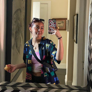 Meet your Posher, Ariel esmeralda